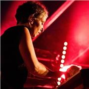Cours de piano tous styles à domicile (variétés, jazz, salsa, classique)